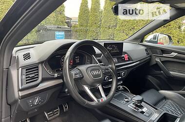 Внедорожник / Кроссовер Audi SQ5 2017 в 