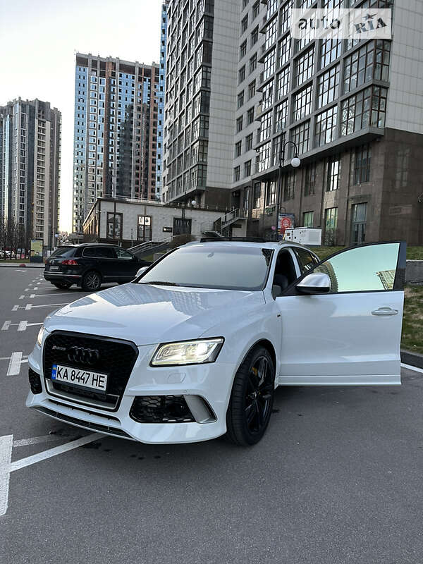 Внедорожник / Кроссовер Audi SQ5 2014 в Киеве