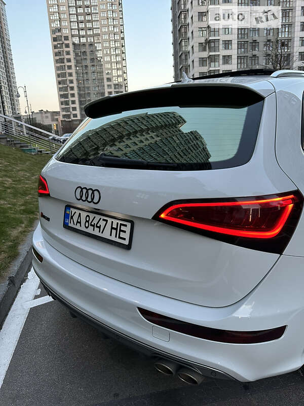 Внедорожник / Кроссовер Audi SQ5 2014 в Кременчуге
