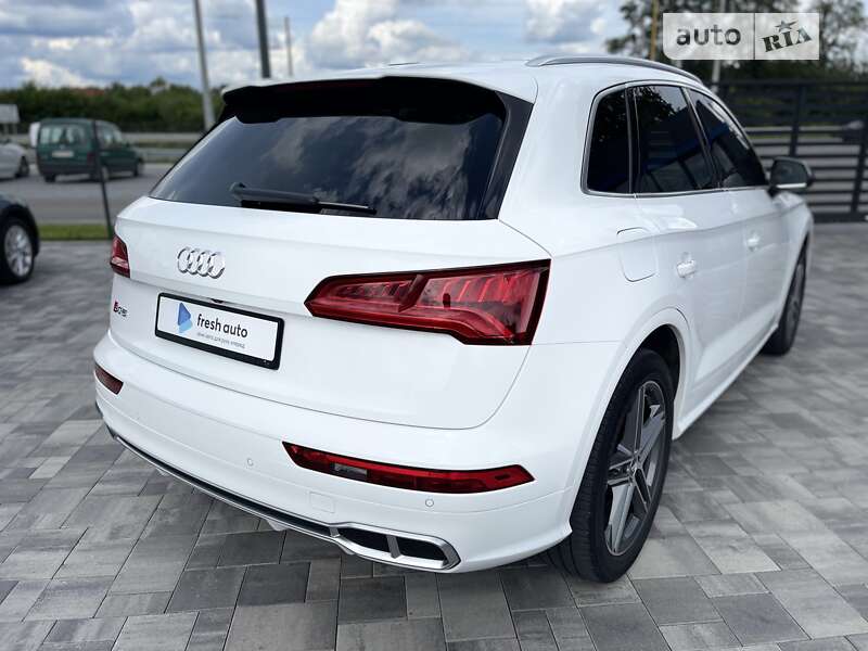 Внедорожник / Кроссовер Audi SQ5 2019 в Ровно