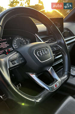 Внедорожник / Кроссовер Audi SQ5 2017 в 