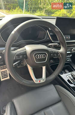 Внедорожник / Кроссовер Audi SQ5 2022 в 