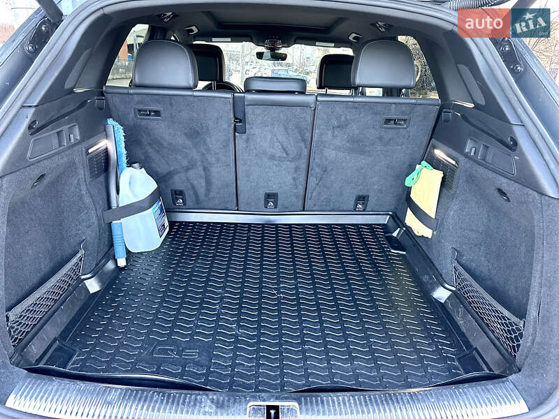 Внедорожник / Кроссовер Audi SQ5 2018 в Киеве фото 24 Внедорожник / Кроссовер Audi SQ5 2018 в Киеве