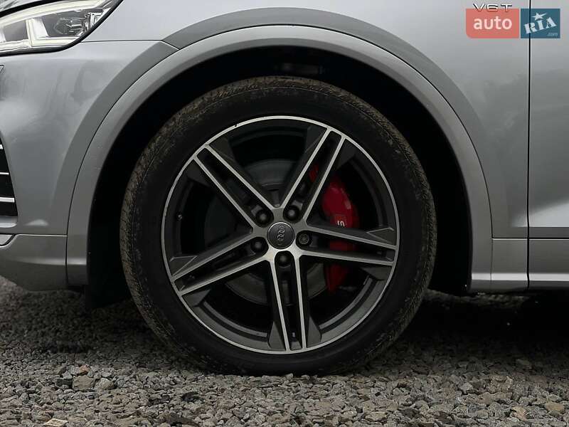 Позашляховик / Кросовер Audi SQ5 2017 в Львові