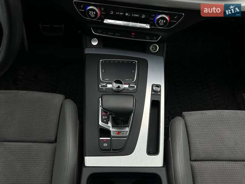 Позашляховик / Кросовер Audi SQ5 2017 в Львові