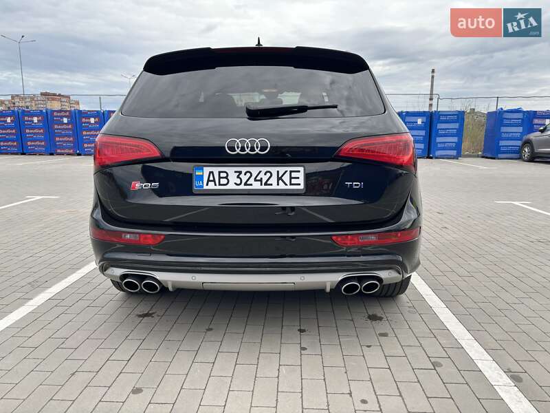 Позашляховик / Кросовер Audi SQ5 2015 в Вінниці
