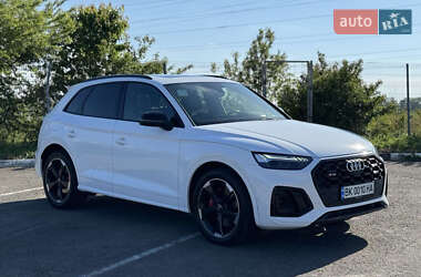 Внедорожник / Кроссовер Audi SQ5 2019 в 