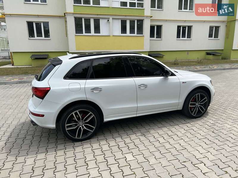 Внедорожник / Кроссовер Audi SQ5 2016 в Тернополе