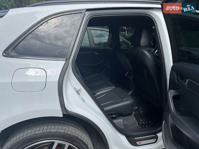 Внедорожник / Кроссовер Audi SQ5 2016 в Тернополе
