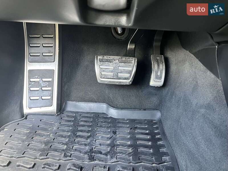 Внедорожник / Кроссовер Audi SQ5 2016 в Тернополе