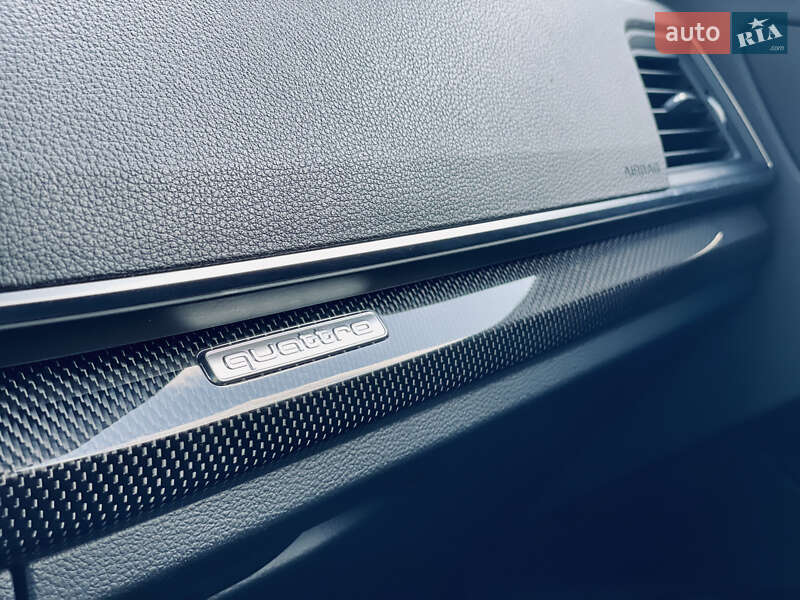 Позашляховик / Кросовер Audi SQ5 2019 в Одесі
