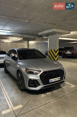 Позашляховик / Кросовер Audi SQ5 2021 в 