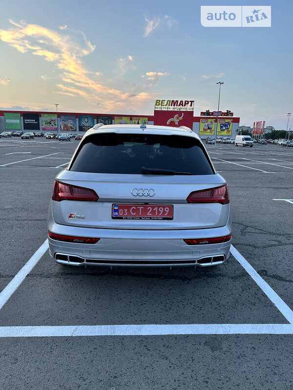 Внедорожник / Кроссовер Audi SQ5 2019 в Ровно