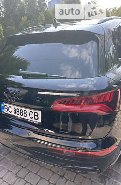 Внедорожник / Кроссовер Audi SQ5 2019 в 