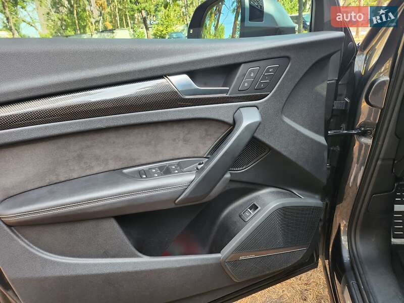 Внедорожник / Кроссовер Audi SQ5 2018 в Киеве