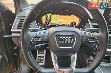 Внедорожник / Кроссовер Audi SQ5 2018 в 