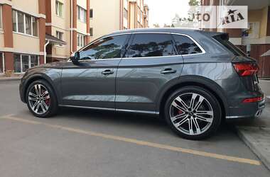 Внедорожник / Кроссовер Audi SQ5 2018 в 