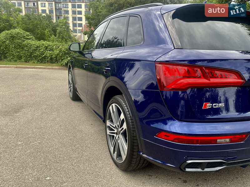 Внедорожник / Кроссовер Audi SQ5 2019 в Киеве