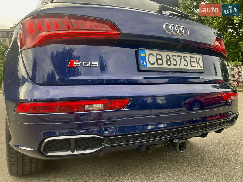 Внедорожник / Кроссовер Audi SQ5 2019 в Киеве
