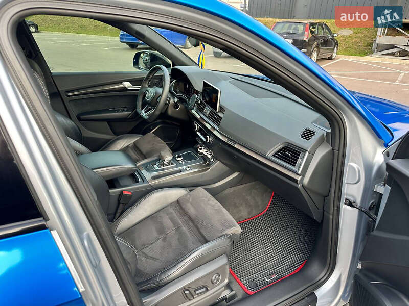 Внедорожник / Кроссовер Audi SQ5 2018 в Ровно