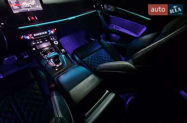 Внедорожник / Кроссовер Audi SQ5 2018 в 