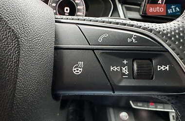 Внедорожник / Кроссовер Audi SQ5 2022 в 
