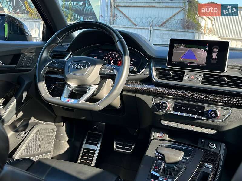 Внедорожник / Кроссовер Audi SQ5 2019 в Киеве