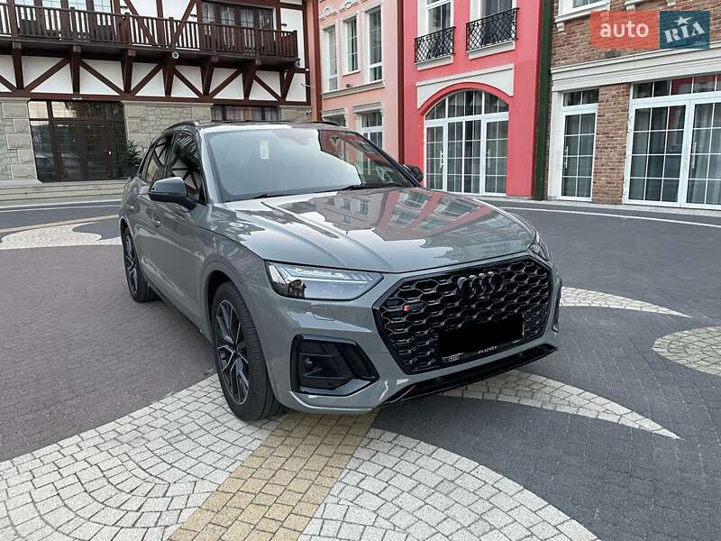 Внедорожник / Кроссовер Audi SQ5 2022 в Ровно