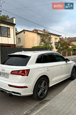 Внедорожник / Кроссовер Audi SQ5 2018 в 