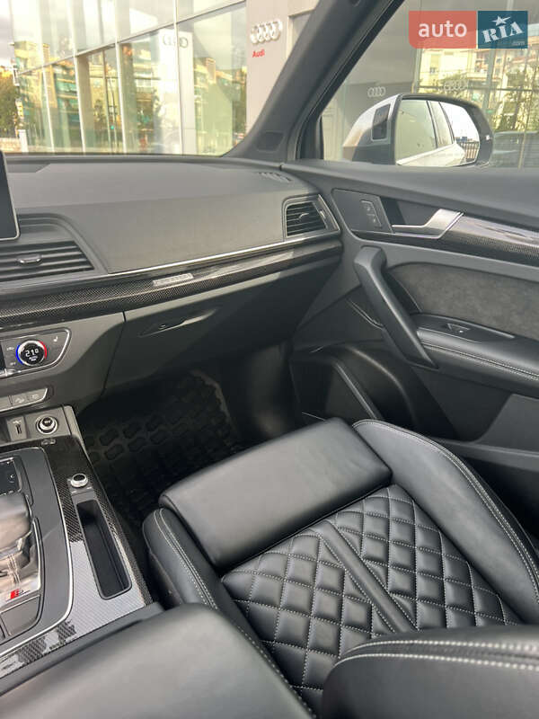 Позашляховик / Кросовер Audi SQ5 2018 в Івано-Франківську