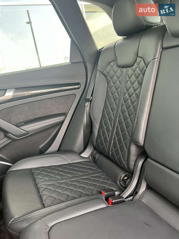 Позашляховик / Кросовер Audi SQ5 2018 в Івано-Франківську