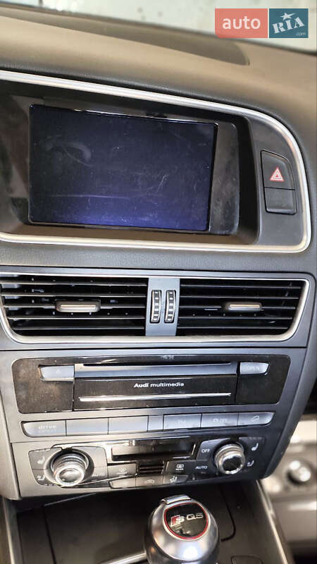 Внедорожник / Кроссовер Audi SQ5 2015 в Кривом Роге