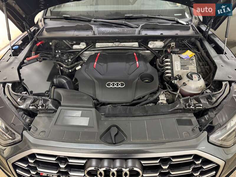 Внедорожник / Кроссовер Audi SQ5 2022 в Киеве