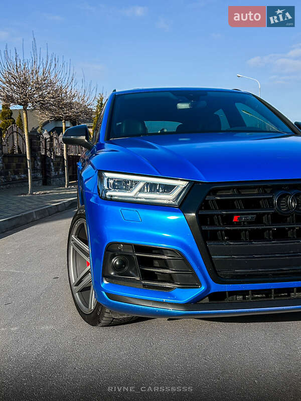 Внедорожник / Кроссовер Audi SQ5 2018 в Ровно