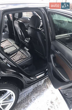 Позашляховик / Кросовер Audi SQ5 2013 в 