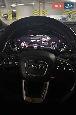 Внедорожник / Кроссовер Audi SQ5 2020 в 
