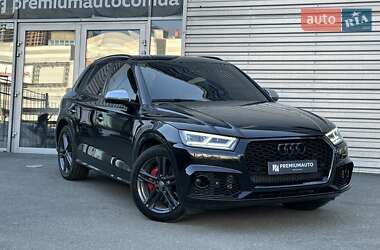 Внедорожник / Кроссовер Audi SQ5 2017 в Киеве