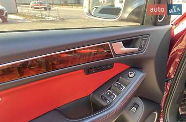 Внедорожник / Кроссовер Audi SQ5 2014 в 