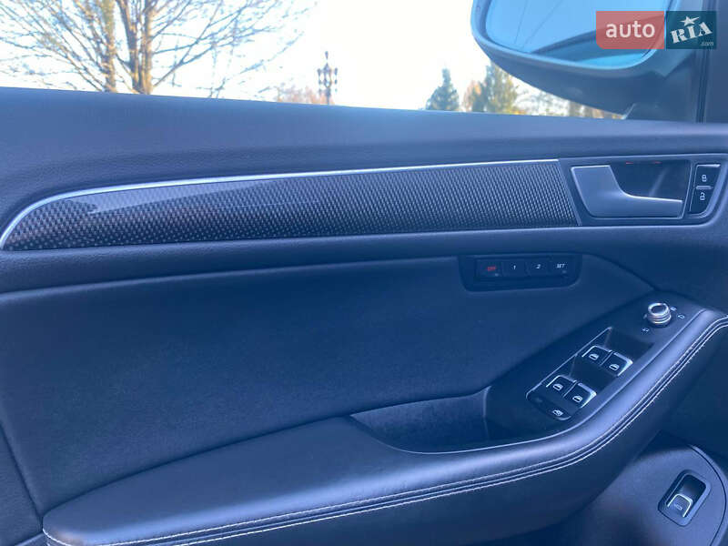 Позашляховик / Кросовер Audi SQ5 2013 в Рівному