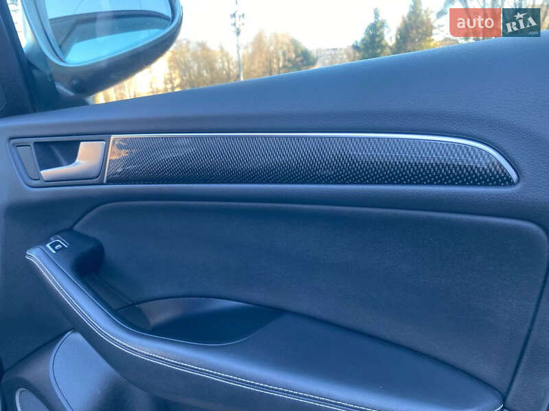 Позашляховик / Кросовер Audi SQ5 2013 в Рівному