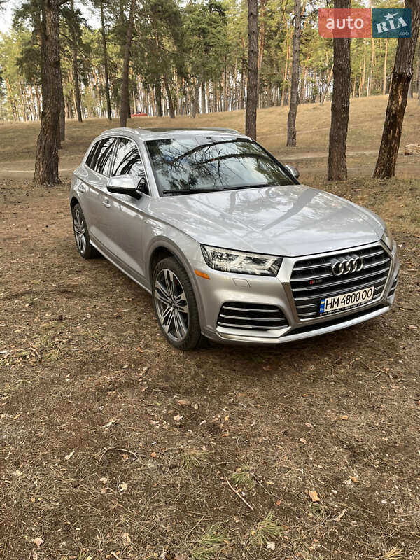 Внедорожник / Кроссовер Audi SQ5 2018 в Сумах