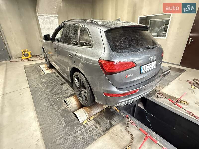 Внедорожник / Кроссовер Audi SQ5 2015 в Киеве
