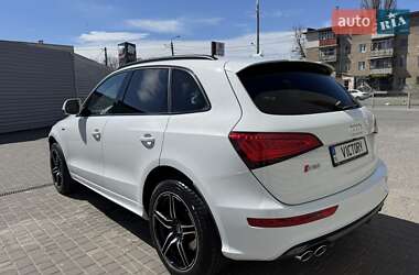Позашляховик / Кросовер Audi SQ5 2016 в 