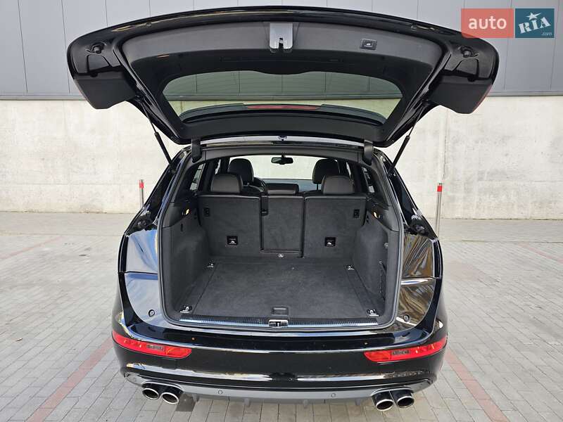 Позашляховик / Кросовер Audi SQ5 2016 в Києві