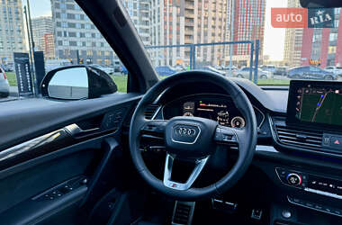 Внедорожник / Кроссовер Audi SQ5 2022 в 
