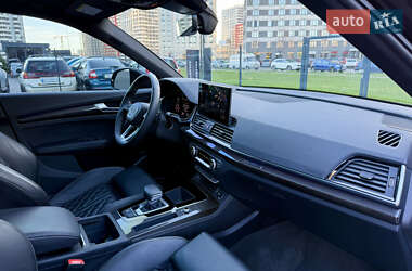 Внедорожник / Кроссовер Audi SQ5 2022 в 