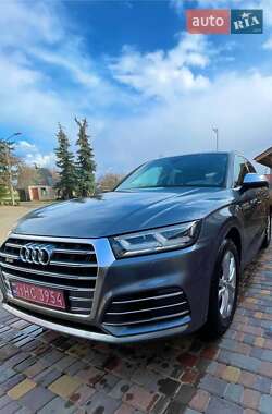Внедорожник / Кроссовер Audi SQ5 2018 в 