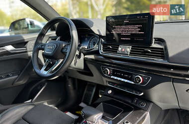 Позашляховик / Кросовер Audi SQ5 2022 в 