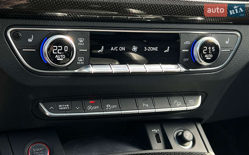 Позашляховик / Кросовер Audi SQ5 2022 в Львові