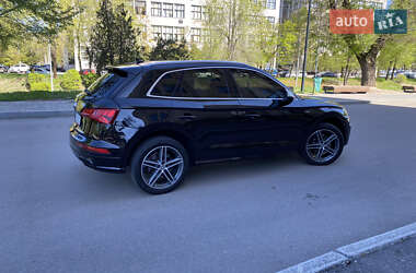 Позашляховик / Кросовер Audi SQ5 2018 в 